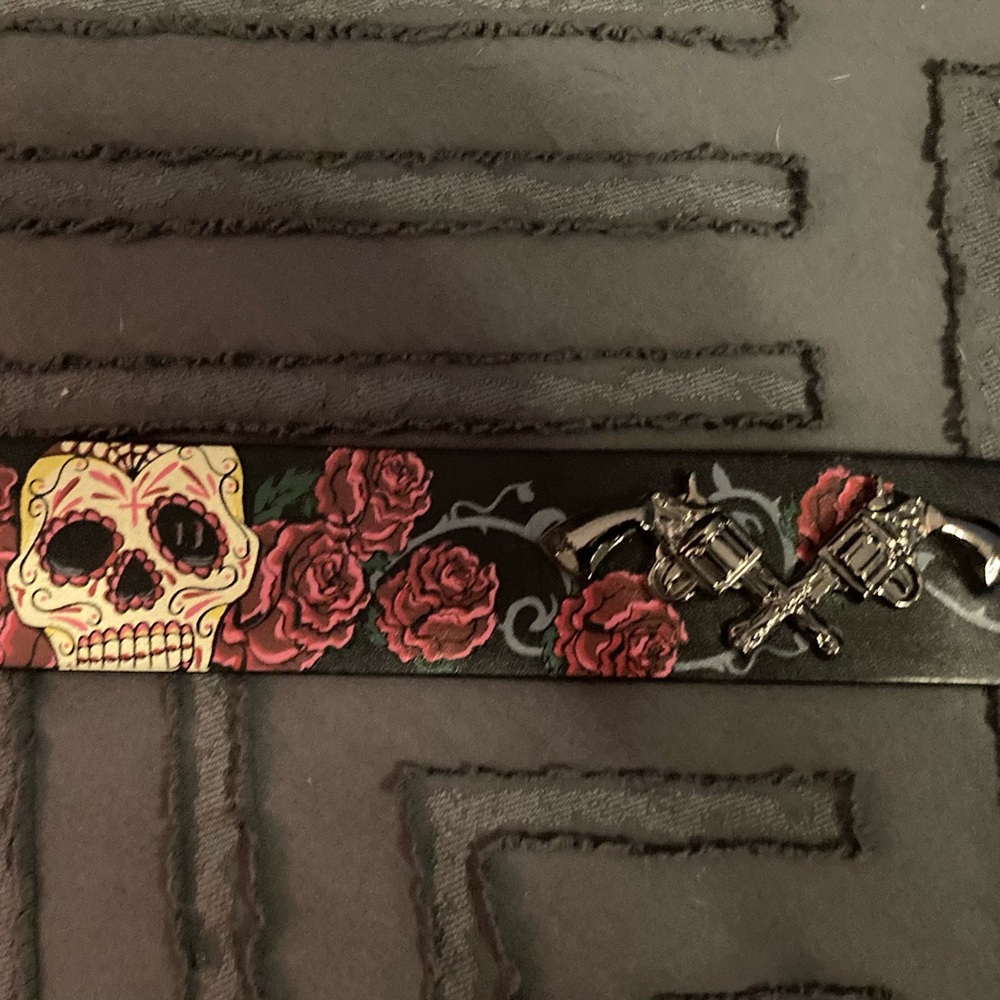Lucky 13 brand  leather skull and print belt
